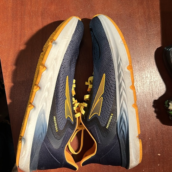 Altra Provision 6 men’s size 8 - Picture 4 of 7